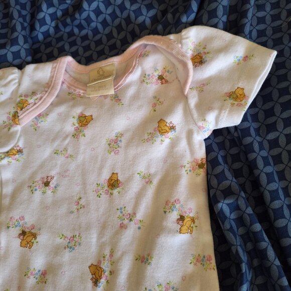 winnie the pooh onesie 6-9 months - Picture 5 of 6